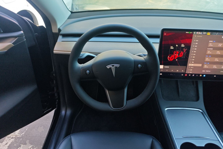 特斯拉 Model Y 2022款 后轮驱动版局部细节13