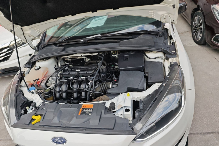 福特 福克斯 2017款 两厢 1.6L 自动舒适型智行版局部细节24