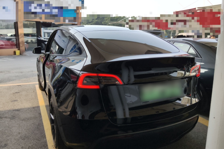 特斯拉 Model Y 2022款 后轮驱动版车身外观6004