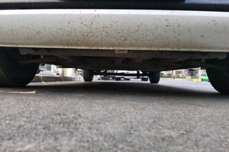 上汽大通MAXUS 大拿V1 2024款 V1 短轴低顶 多功能版（51kWh）局部细节9008