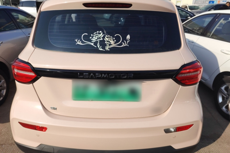 零跑汽车 零跑T03 2021款 400轻享版 三元锂车身外观6