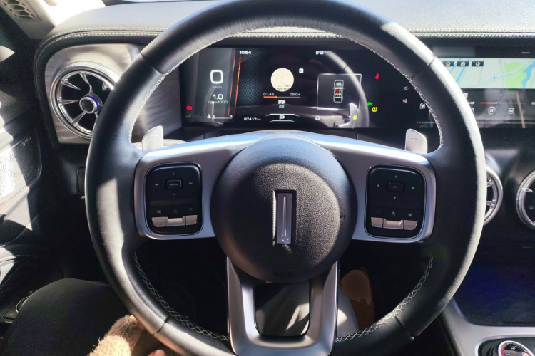 坦克300 2021款 越野版 2.0T 征服者中控内饰13