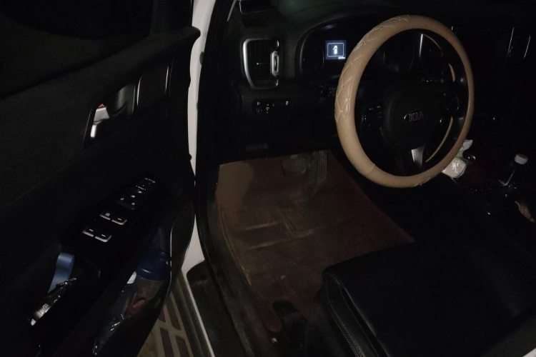 起亚KX5 2016款 2.0L 自动两驱Premium中控内饰7003