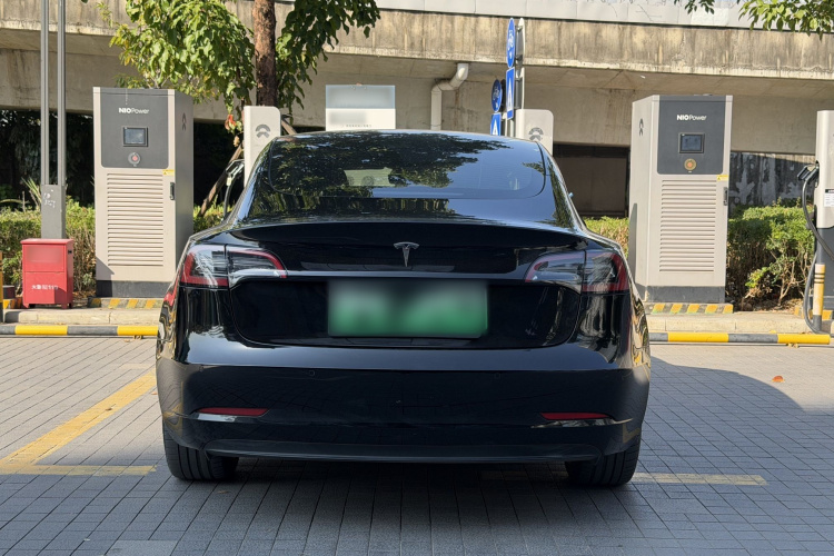 特斯拉 Model 3 2022款 后轮驱动版车身外观6004