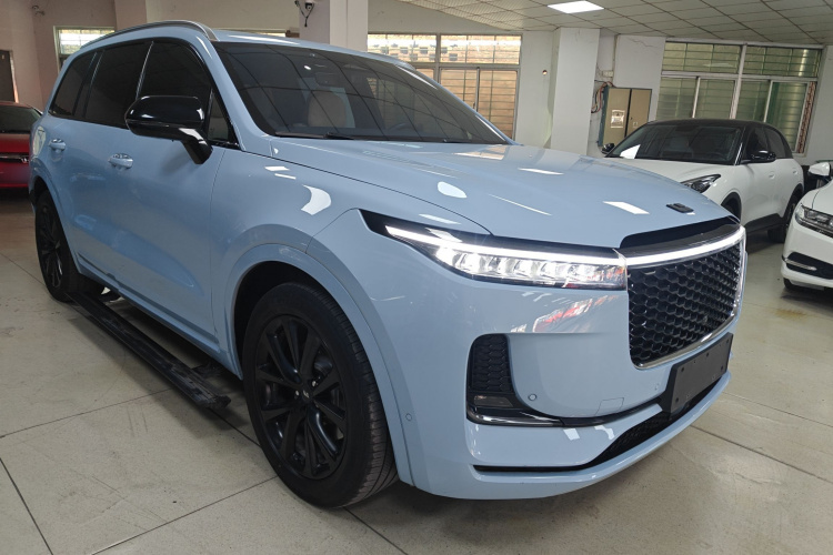 理想汽车 理想ONE 2021款 增程6座版车身外观3