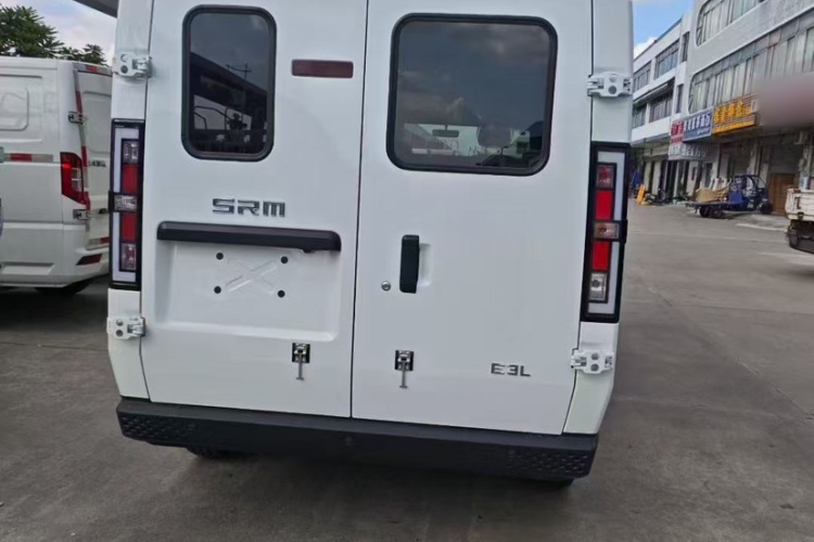 SRM鑫源新能源E3L 2025款 宁德41.86Kwh 305KM 实用型客车车身外观6001