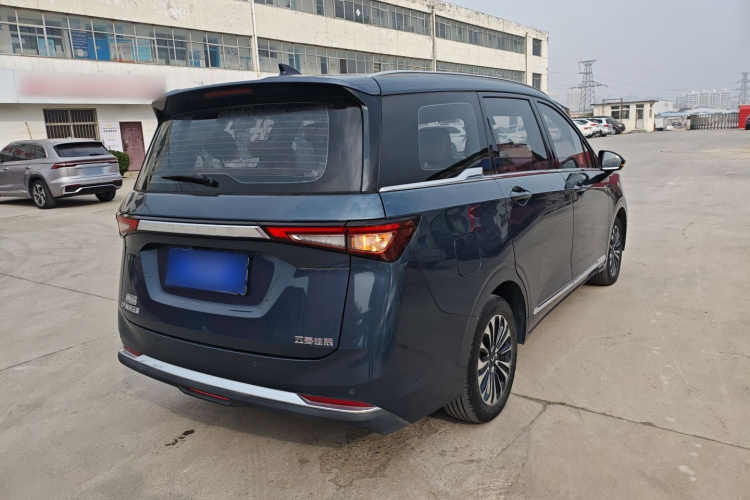 五菱汽车 五菱佳辰 2022款 1.5T CVT尊享旗舰型车身外观6005