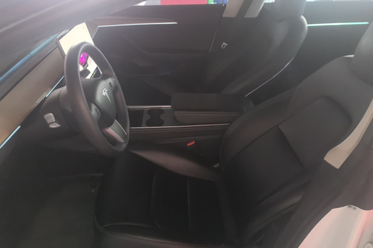 特斯拉 Model 3 2022款 后轮驱动版局部细节19