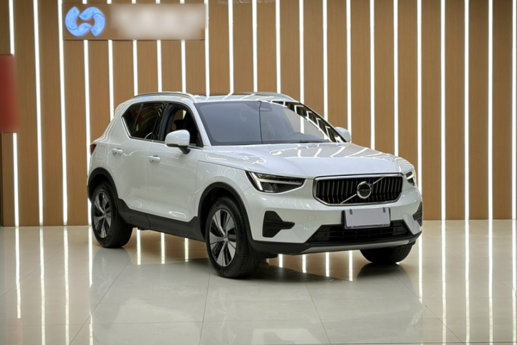 沃尔沃XC40 2024款 B3 智远豪华版车身外观6005