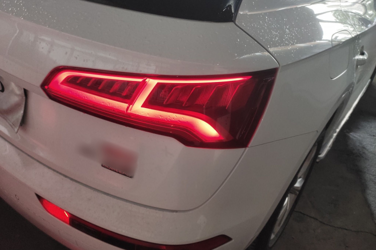 奥迪Q5L 2018款 40 TFSI 荣享进取型 国V车身外观9