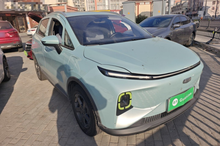 吉利几何E萤火虫 2022款 401KM 玲珑虎 4座车身外观3