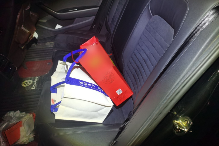 大众 迈腾 2017款 330TSI DSG 豪华型中控内饰7004