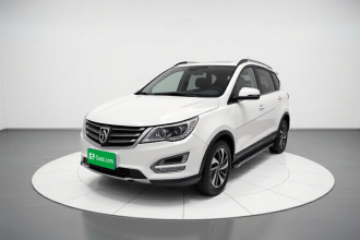 宝骏560 2016款 1.5T 手动豪华型