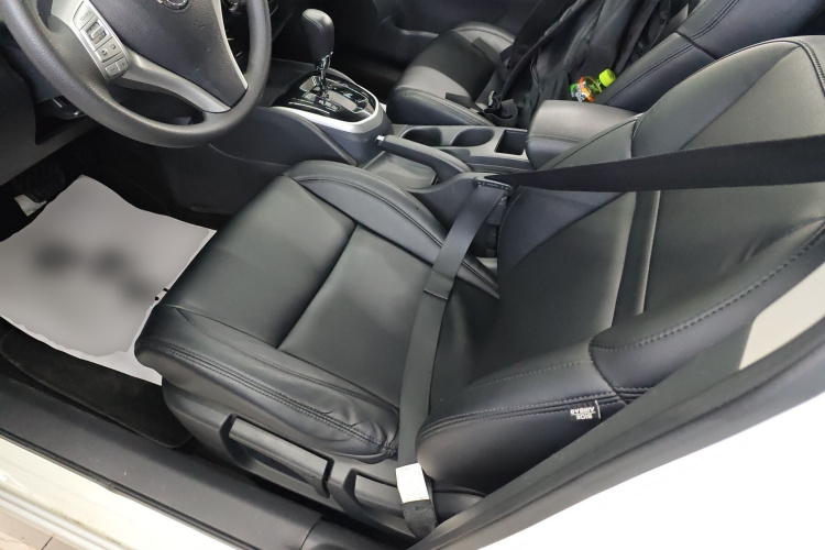 日产 逍客 2017款 2.0L CVT精英版 国V局部细节19