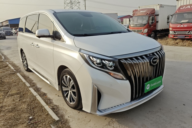 广汽传祺 传祺M8 2020款 大师版 390T 至尊版车身外观3