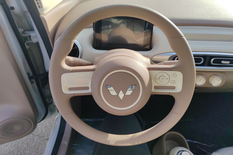 五菱汽车 宏光MINIEV 2025款 四门版 进阶款中控内饰13