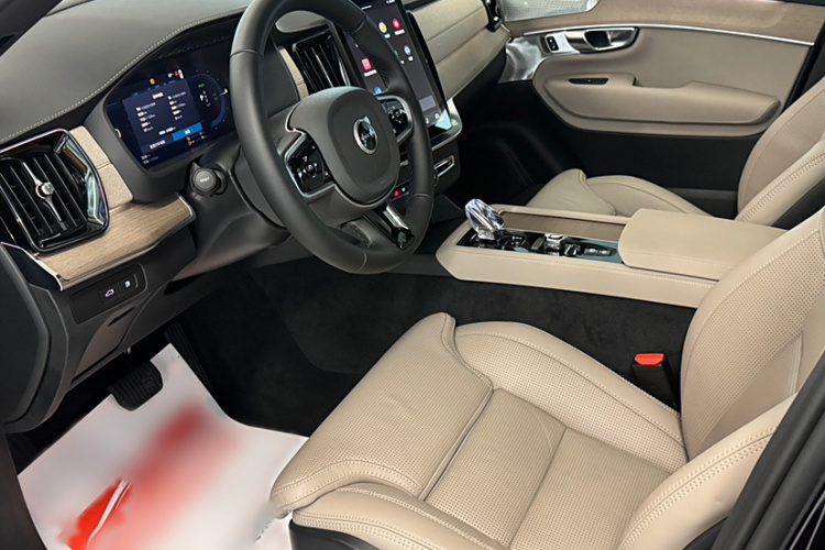沃尔沃XC90新能源 2025款 改款 T8 智尊豪华版 7座中控内饰7005
