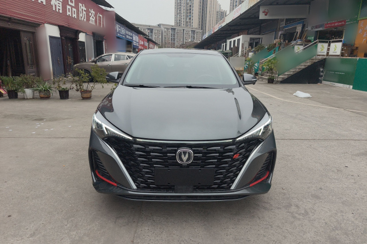 长安 逸动 2024款 PLUS 蓝鲸NE 1.4T GDI DCT高能版车身外观6001