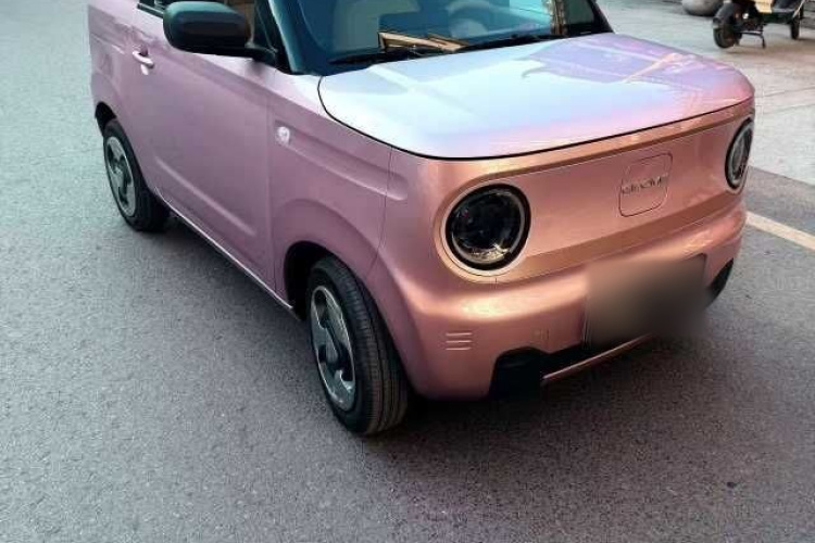 吉利银河 2023款 熊猫mini 200km 灵动熊车身外观6002