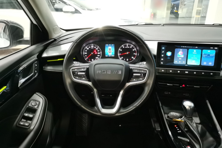 荣威i5 2021款 1.5L CVT铂金版中控内饰13