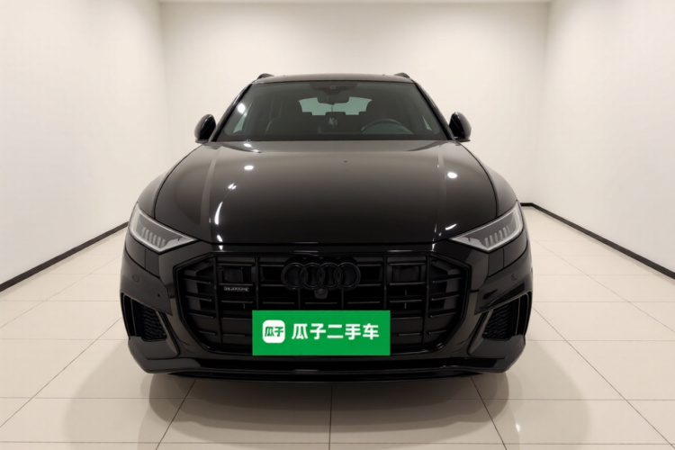奥迪Q8 2022款 55 TFSI 尊享动感型车身外观2