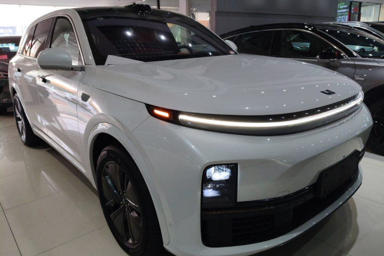 理想汽车 理想L7 2024款 MAX车身外观3