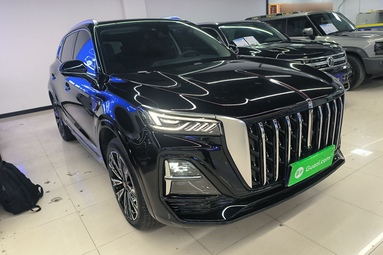 红旗HS5 2023款 2.0T 四驱旗享Pro版车身外观3