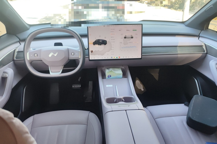 乐道L60 2024款 60kWh 后驱版中控内饰12