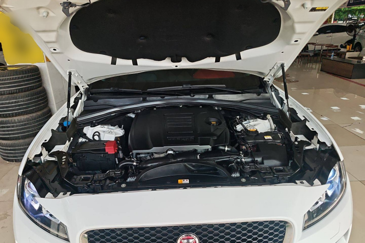 捷豹F-PACE 2018款 2.0T 两驱都市尊享版局部细节24