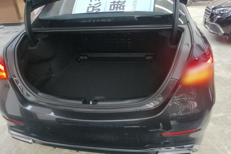 奔驰C级 2022款 改款 C 260 L 运动版局部细节23