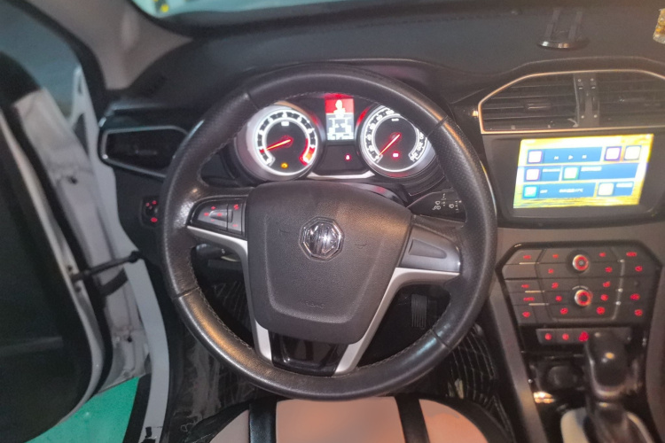 名爵 锐腾 2016款 1.5TGI TST豪华版局部细节13