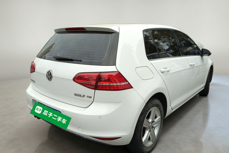 大众 高尔夫 2015款 1.4TSI 自动舒适型车身外观7
