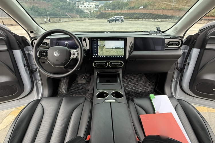 零跑汽车 零跑C11 2021款 改款 豪华版中控内饰7006