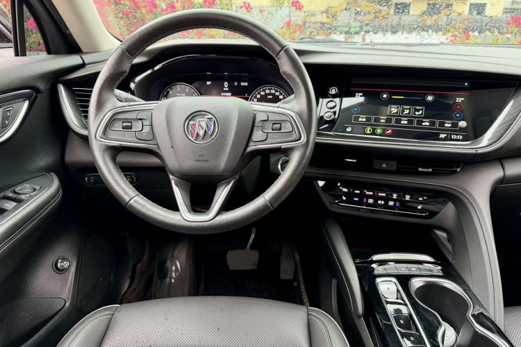 别克 2023款 昂科威Plus 652T 五座豪华型中控内饰7001