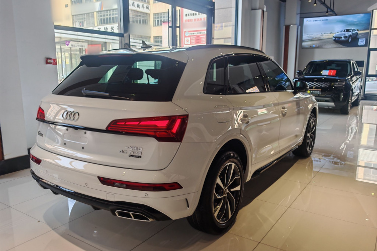 奥迪Q5L 2024款 40 TFSI 豪华动感型车身外观6005