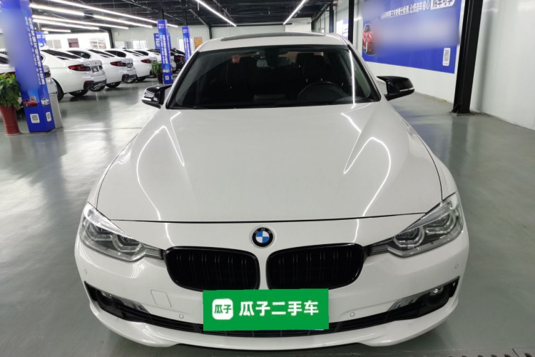 宝马3系 2016款 320Li 进取型车身外观2