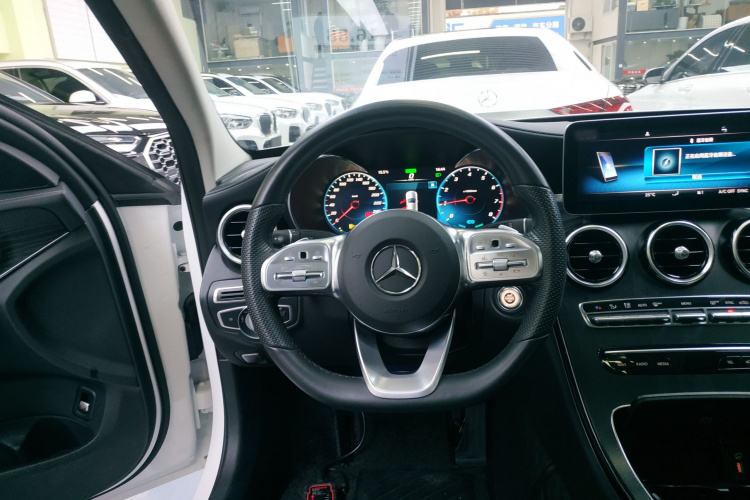 奔驰C级 2020款 改款 C 260 L 运动版中控内饰13