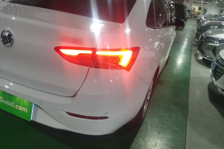 别克 英朗 2019款 15T 双离合互联精英型 国VI车身外观9