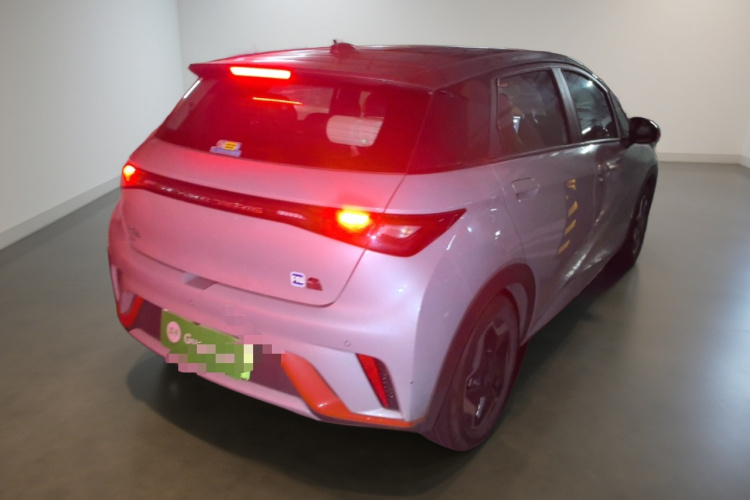 比亚迪 海豚 2021款 405km 时尚版车身外观7