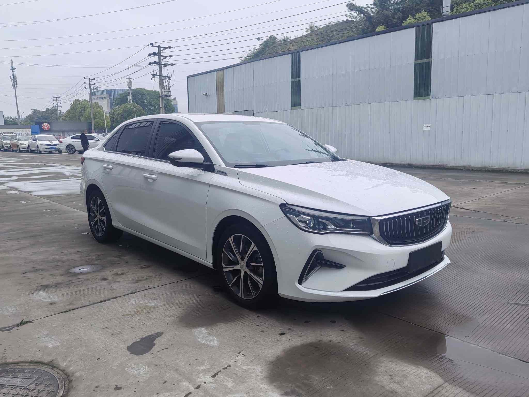 吉利汽车 帝豪 2023款 第4代冠军版 1.5L CVT尊贵型(3)