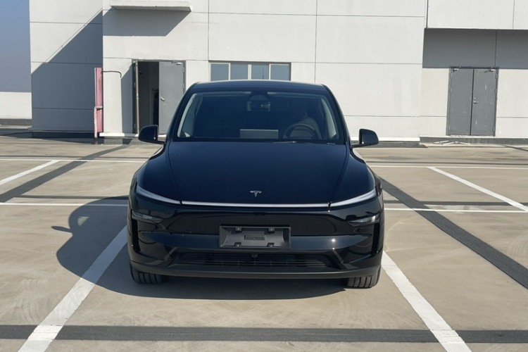 特斯拉 Model Y 2025款 后轮驱动版车身外观6001