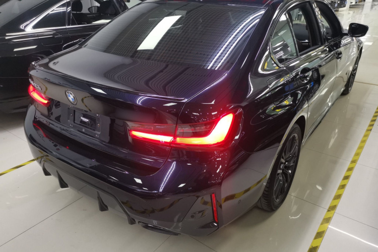 宝马3系 2023款 325Li M运动曜夜套装车身外观7