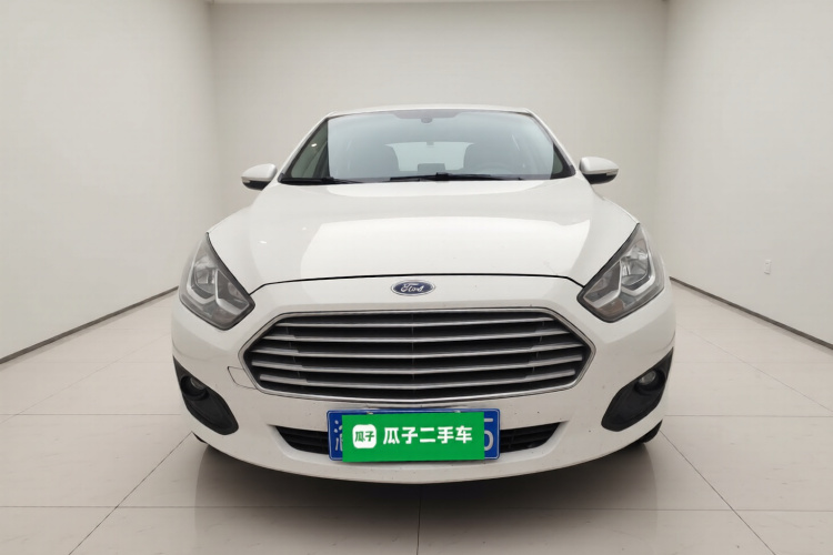 福特 福睿斯 2017款 1.5L 自动舒适型车身外观2