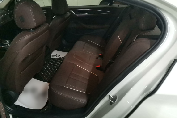 宝马5系 2021款 530Li xDrive 豪华套装中控内饰7004