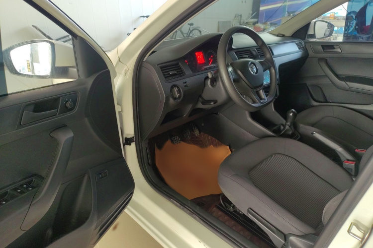 大众 桑塔纳 2019款 1.5L 手动风尚版 国VI中控内饰7002