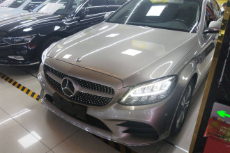 奔驰C级 2019款 改款 C 260 L 运动版