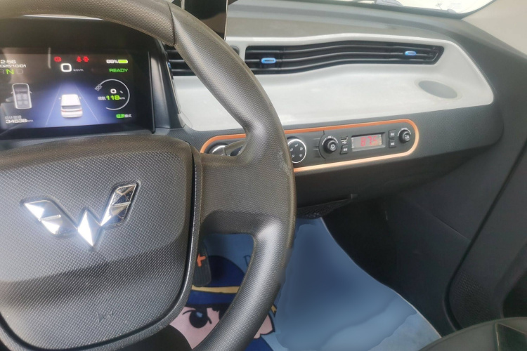 五菱汽车 宏光MINIEV 2020款 自在款 磷酸铁锂中控内饰7002