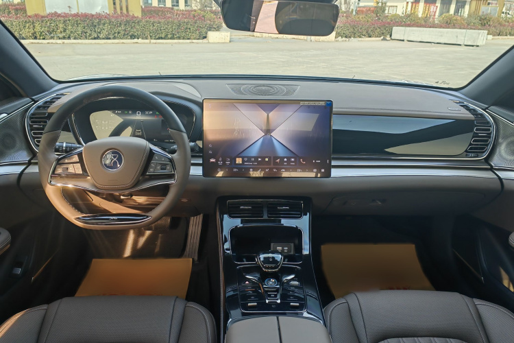 比亚迪 汉 2025款 EV 506KM尊贵型中控内饰7003