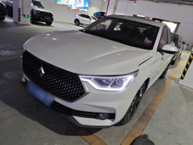 宝骏RC-6 2019款 1.5T CVT 24小时在线尊贵型