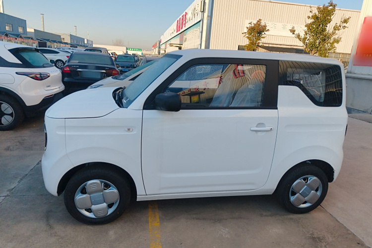 吉利银河 2024款 熊猫mini 200km 耐力熊车身外观6003